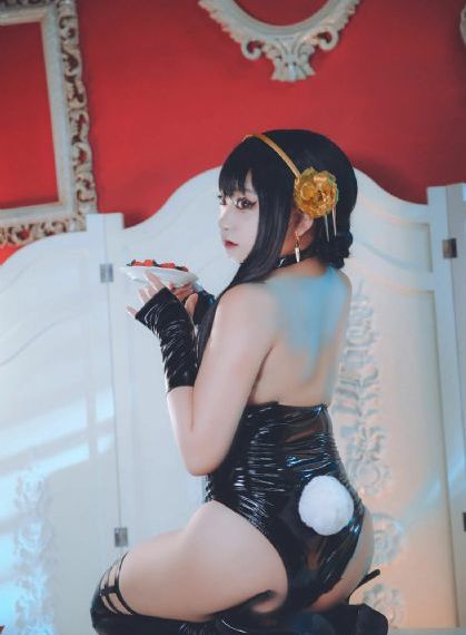 美丽的小蜜蜂美国版7娃娃脸_全集电影手机在线观看